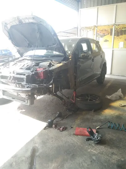 India Mechanic | Car service Centre | Car Servicing | Car Denting and Painting